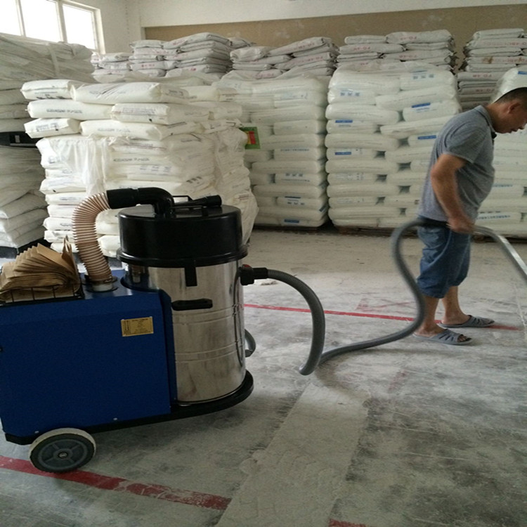 CW係列三相工業（yè）吸塵器（qì）使用現場