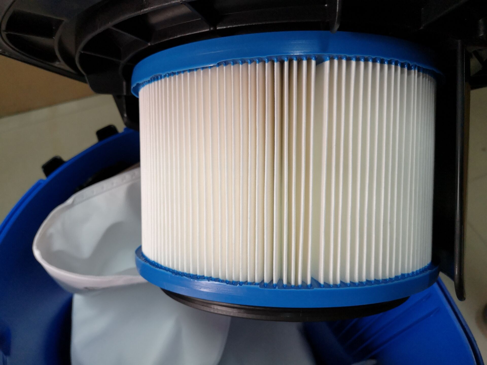 選購工業吸塵器時為什麽要關注過（guò）濾精度？